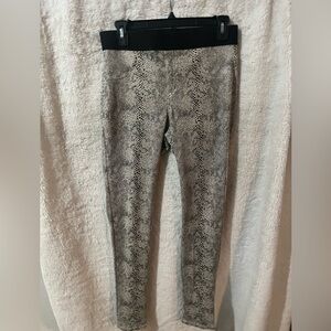 Karen Kane snake skin skinny pants (hot) made in USA size S